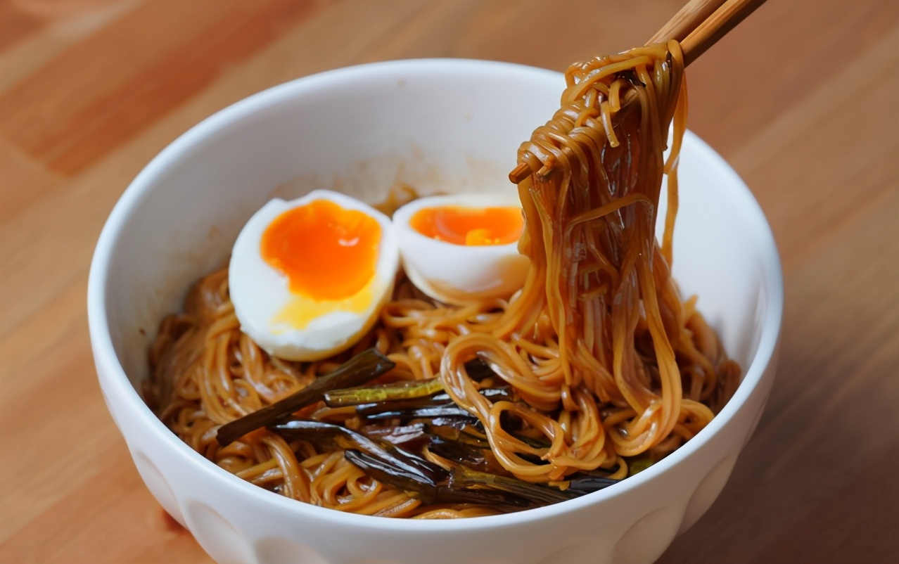 蔡少芬纠结晚上要不要吃，这些夜宵美味还不发胖