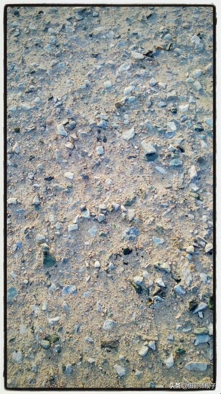 找出了9年前的手机,偶然翻出了八年前的照片