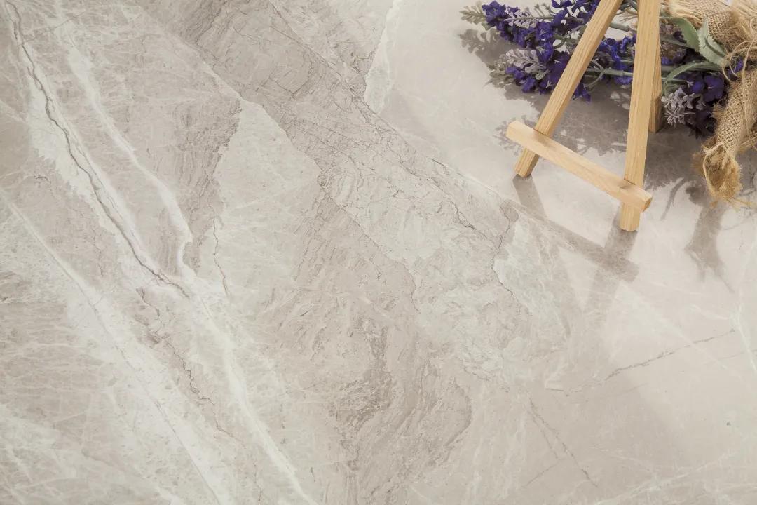 为什么都说强辉450x900mm中板在瓷砖界是“全能型选手”?