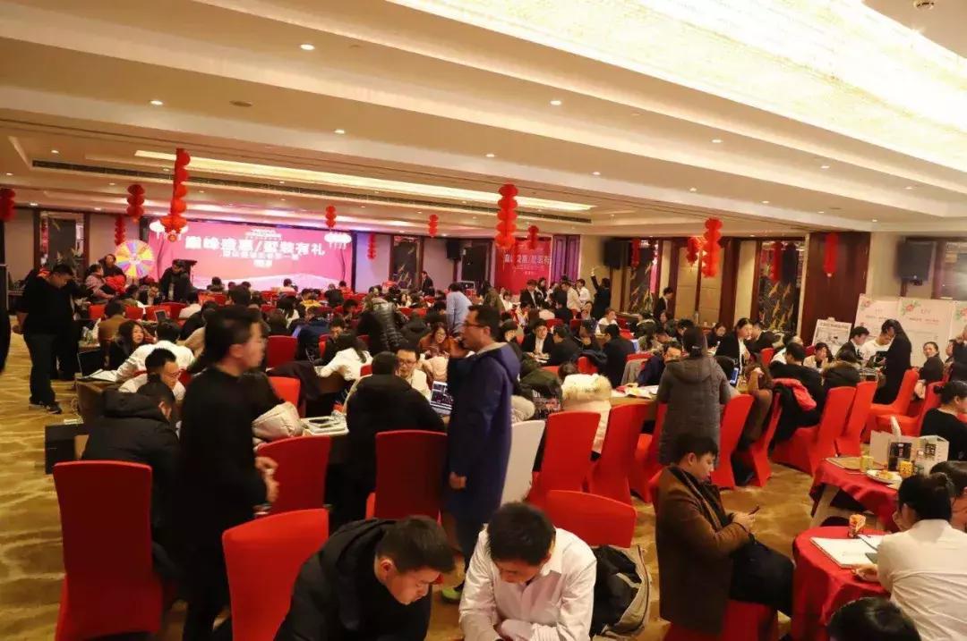 宸呭嘲鐩涘娲诲姩,宸呭嘲鐩涘