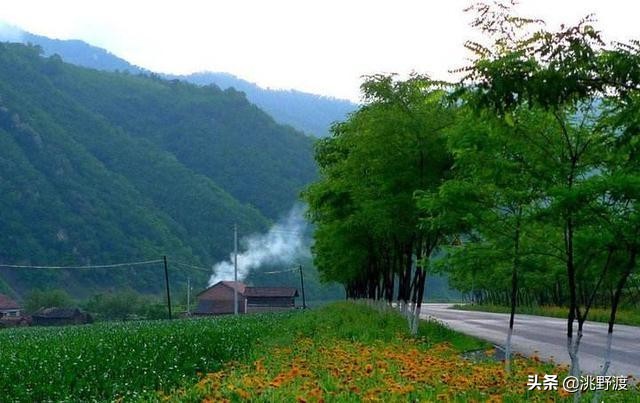 上联故里炊烟难再现邀友对下联,炊烟袅袅追云去对什么下联好