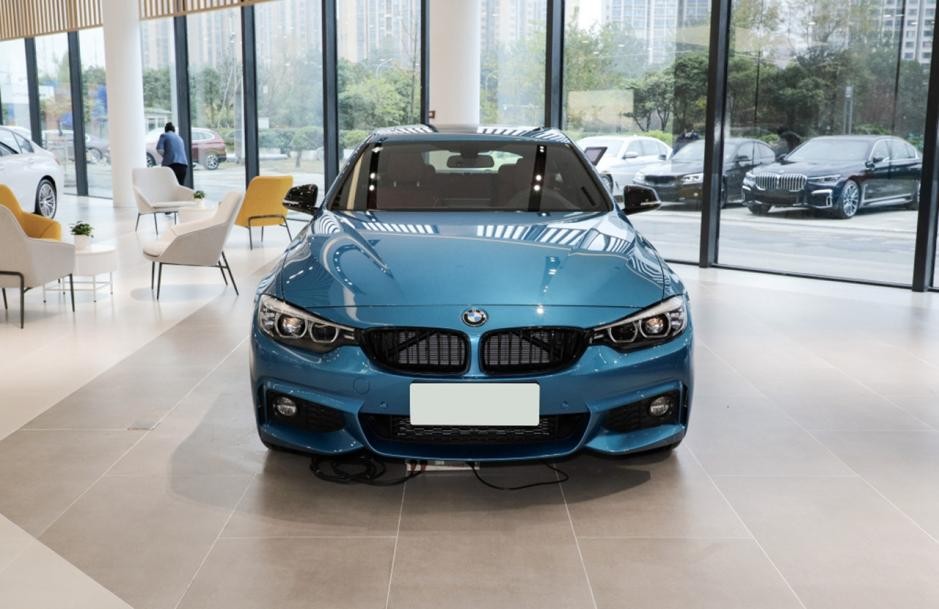 老款宝马4系啥颜色好看,2022款宝马4系grancoupe