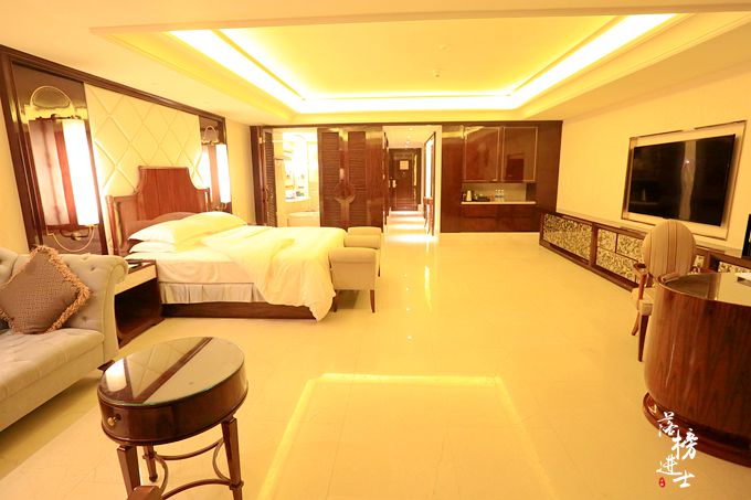 暑假旅游民宿推荐三亚,暑假在三亚去哪里旅游最好