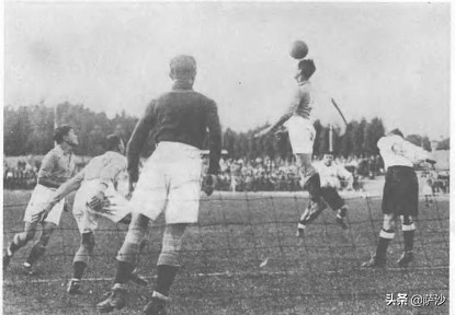 民国时期的中国国足,从球场到战场