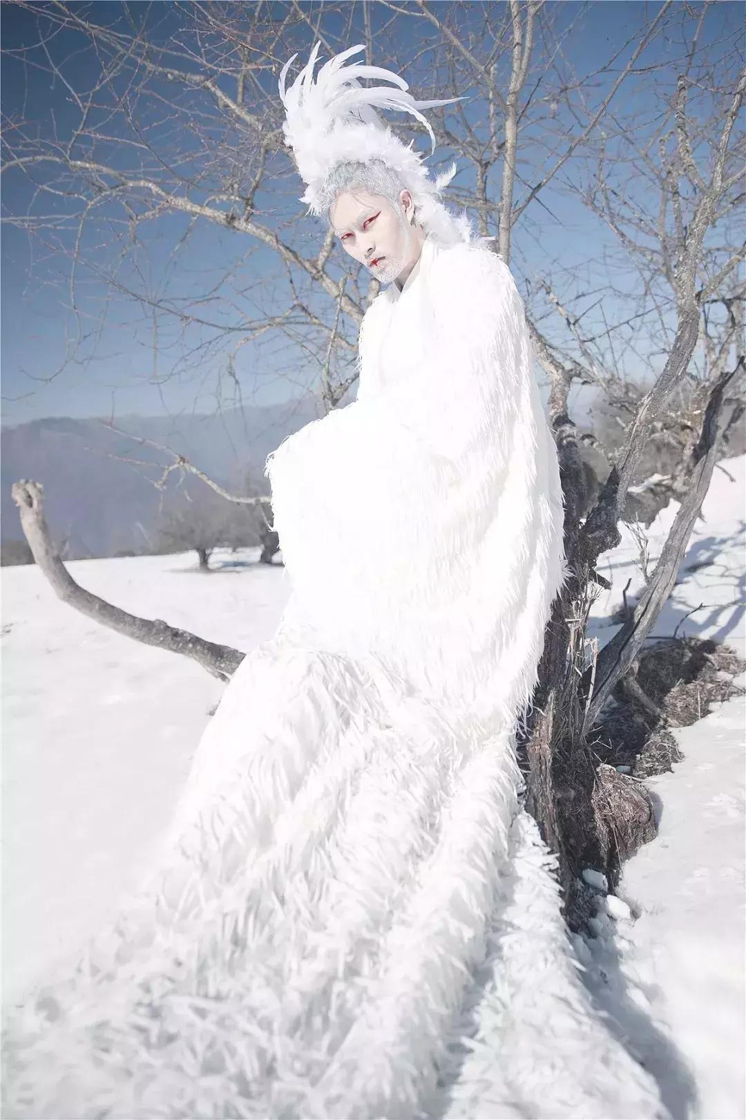 90后女孩拍稀有动物,90后女孩拍视频200万