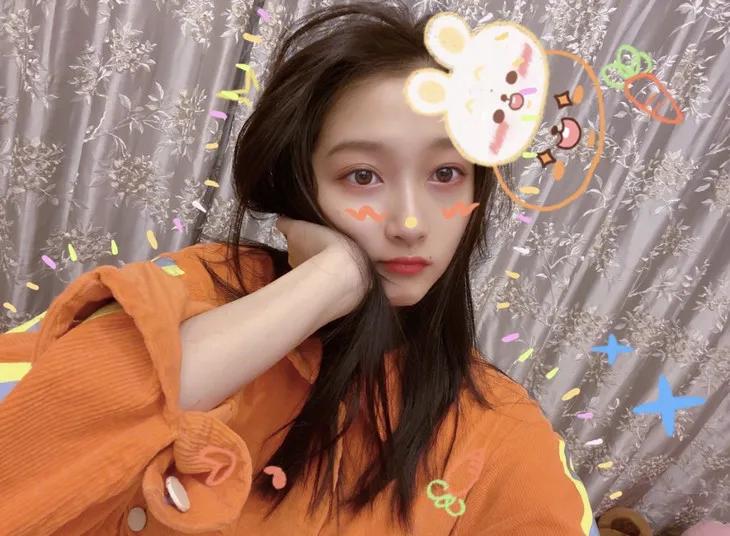 关晓彤同款only紫色小熊羽绒服,only关晓彤同款针织连衣裙