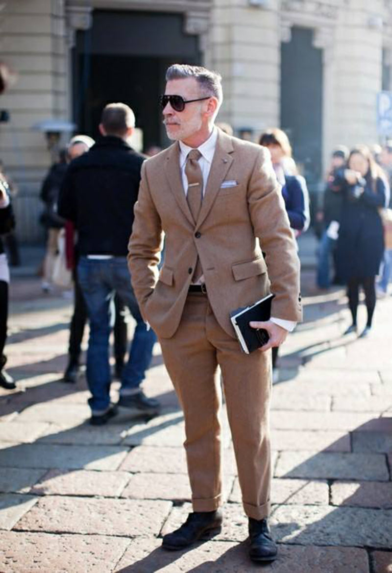 冬季大衣怎么选择面料的,秋冬大衣怎么选布料