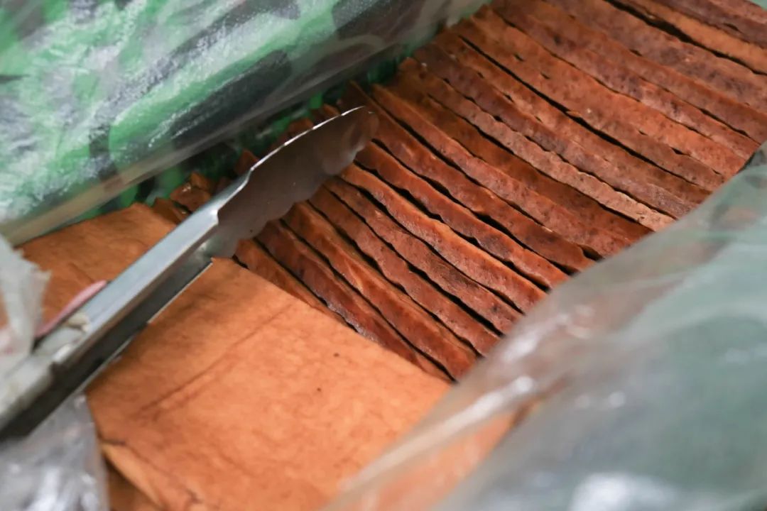 8090童年吃得起这4款零食 (既好吃又实惠的童年回忆零食)