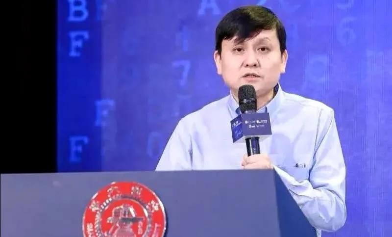 世界重启需要多少年,当浪潮退去才知道谁在裸泳曼联