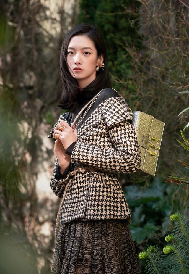 项偞婧清冷倔强,项偞婧清冷图片