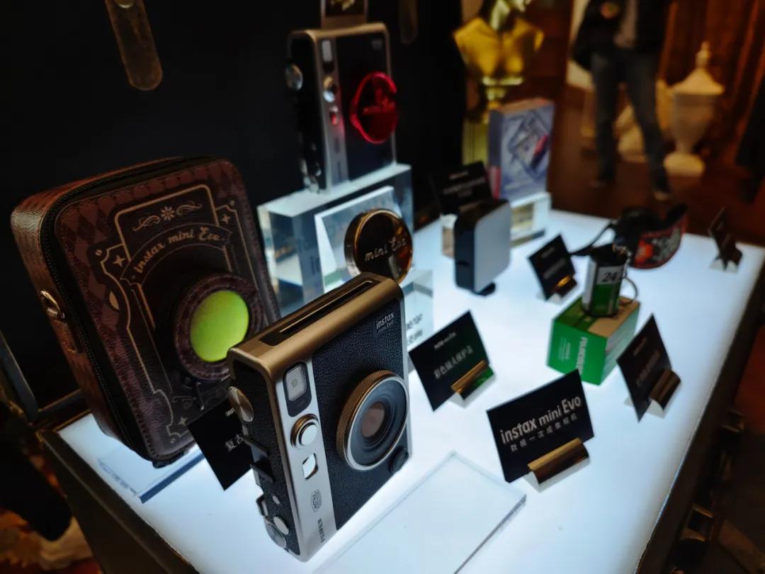 富士instaxminievo哪里可以买,富士instaxminievo高级用法