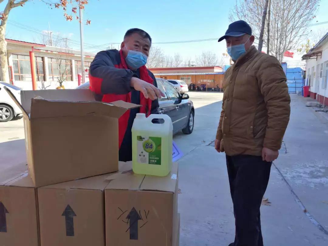 众志成城抗击疫情爱心捐赠暖人心,同舟共济抗疫情爱心捐助暖人心