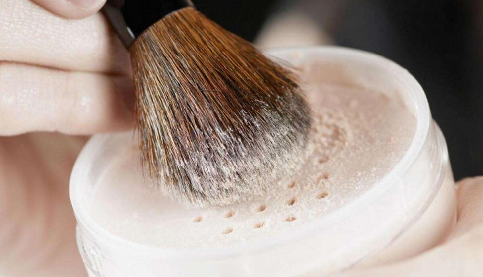 固定好底妆告别大油田，这几款散粉你要知道，持续控油一整天