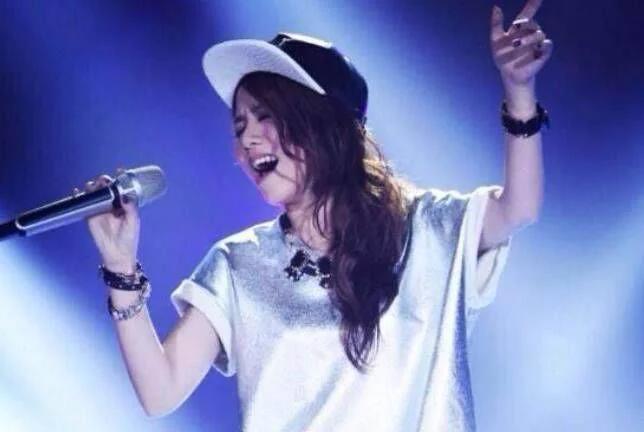 张碧晨邓紫棋歌手唱功对比,张靓颖邓紫棋张碧晨谁的唱功好