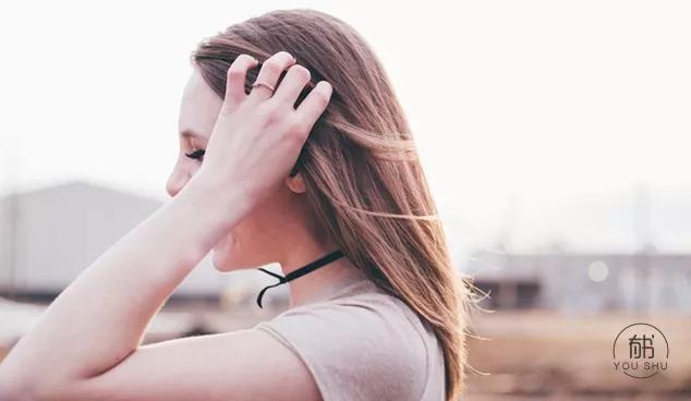 老公月薪300要离婚,工资5000老婆嫌少要离婚