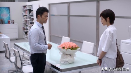 何以笙箫默赵默笙事业,何以笙箫默赵默笙小说描写