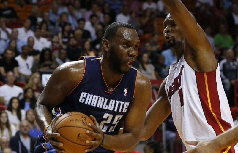 艾尔杰弗森现在在哪个队,艾尔杰弗森重回nba