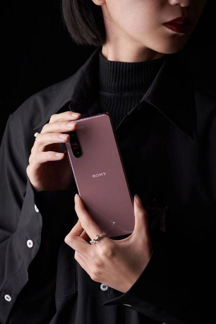 索尼的屏幕是led吗,lg跟索尼的哪个屏幕好