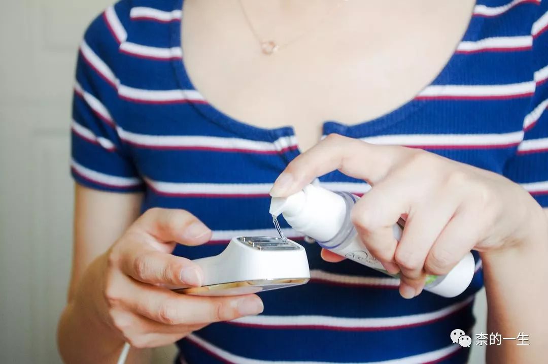 换季了给自己安排护肤品,换季来美容院做美容