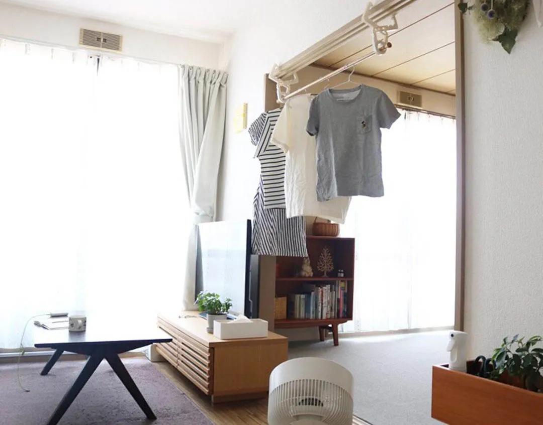 日本无阳台晾衣,日本主妇阳台晾衣