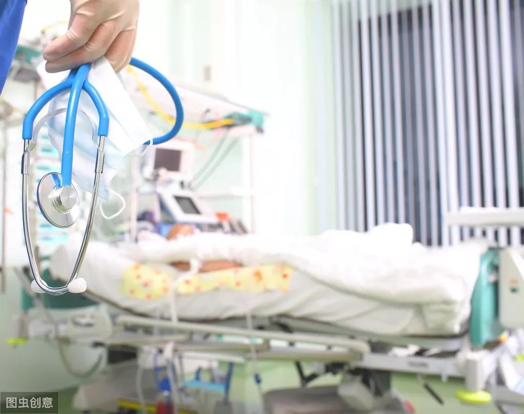 27岁新婚男子肚子疼查出肿瘤,29岁姑娘结婚前确诊胃癌