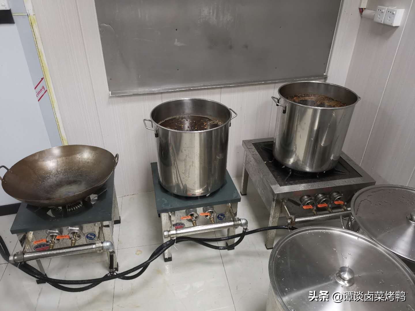 熟食店适合用哪种灶具,开卤菜店怎么选位置