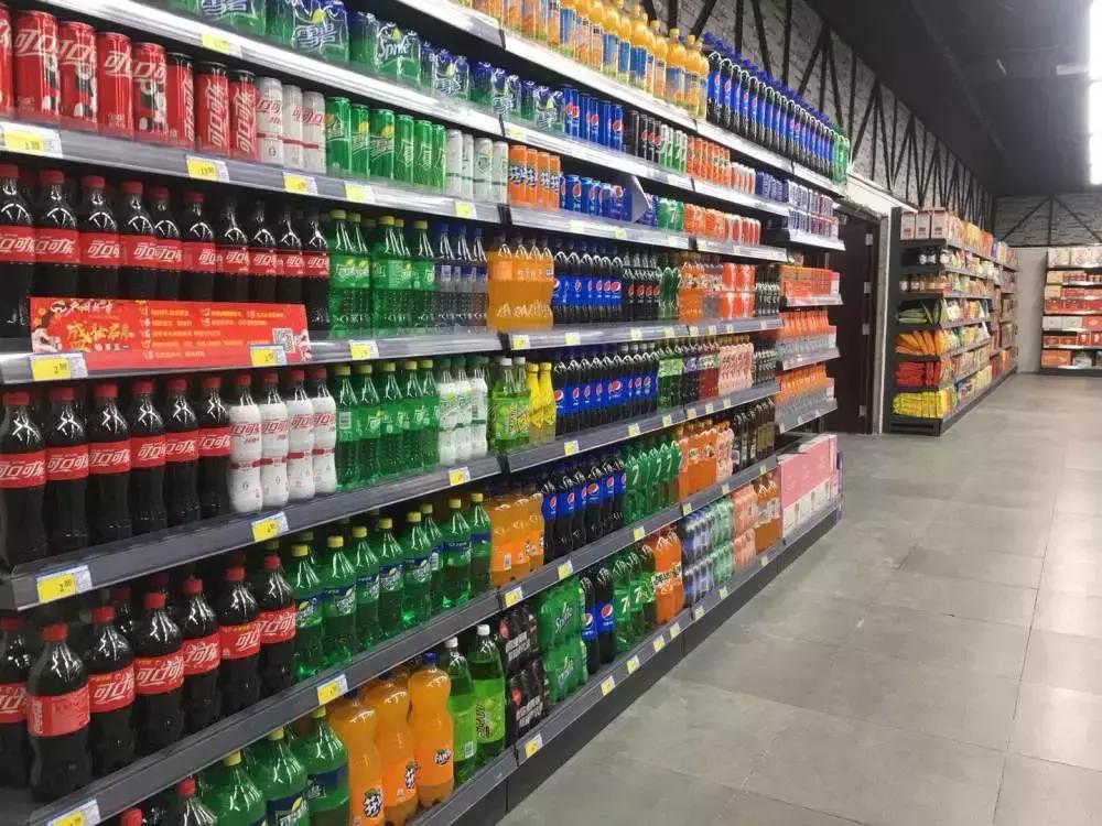 超市五一主题陈列,五一节超市入口创意陈列