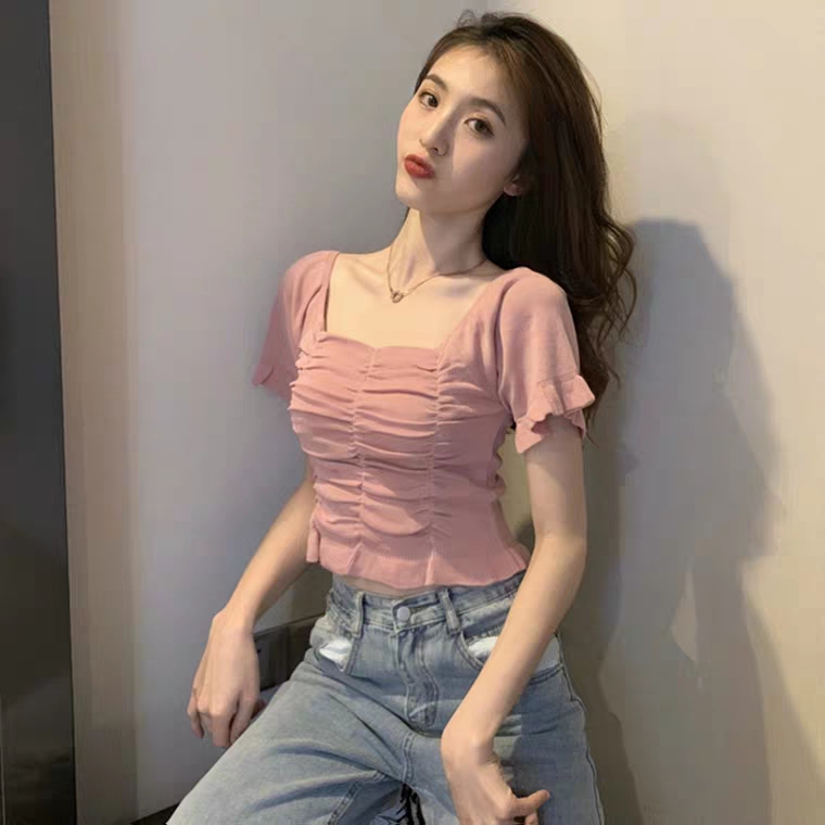胸大的女生穿衣服该穿什么,胸小女生的选衣误区