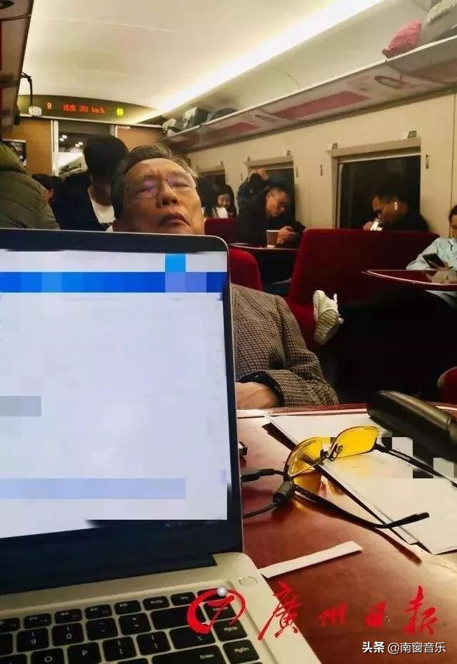 钟南山英雄人物介绍,钟南山英雄介绍