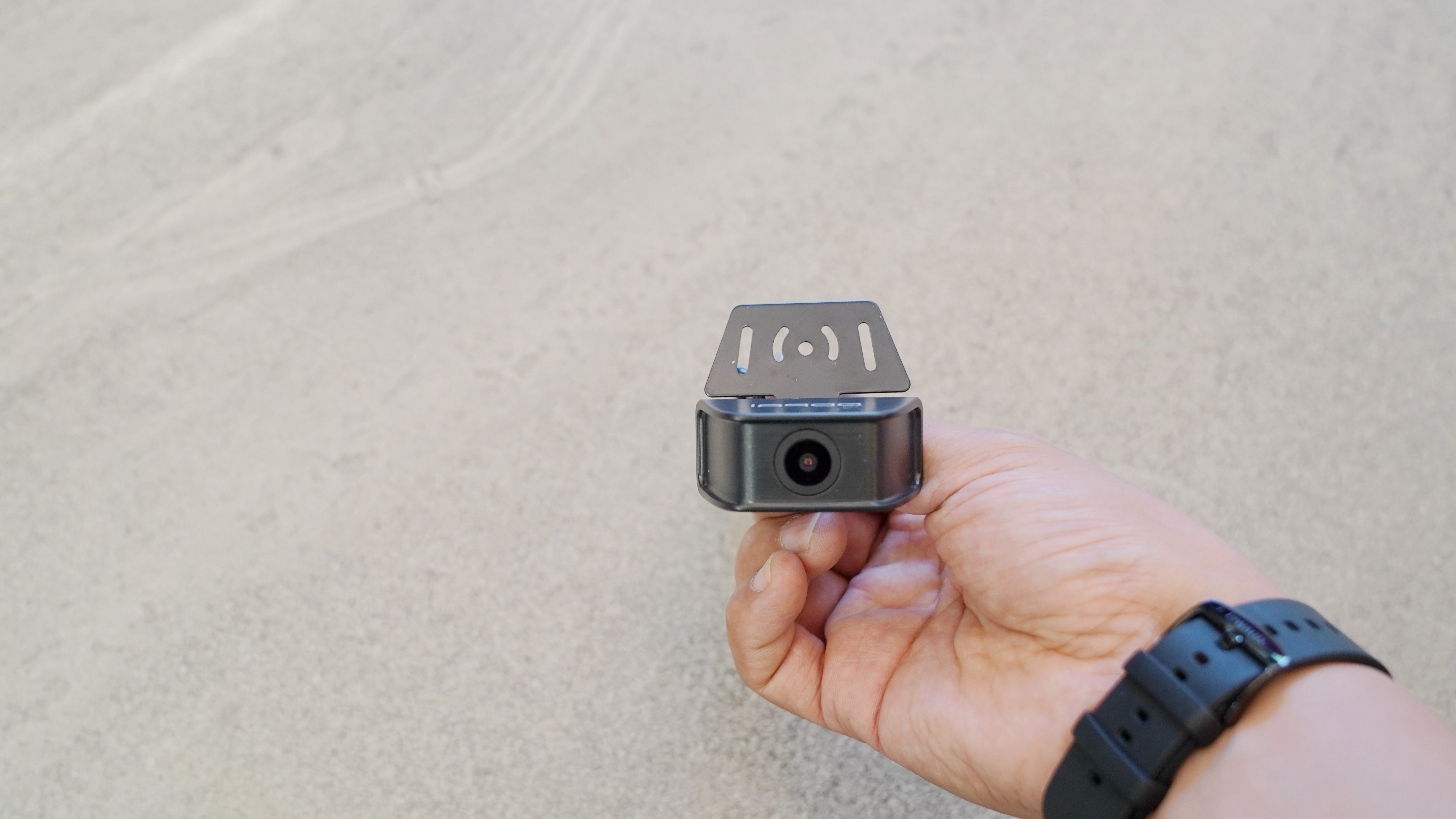 盯盯拍智慧后视镜s5和360的区别,盯盯拍智慧后视镜s5怎么放视频