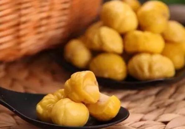 保存板栗一年不坏的办法,保存板栗要煮下水吗