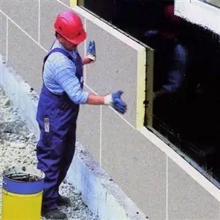 金属雕花板有什么特征,金属雕花板致命的缺点