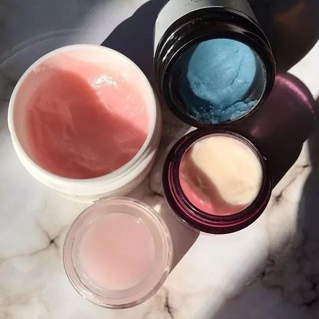 女人为什么总是爱买衣服,爱买衣服的女人有多好配音