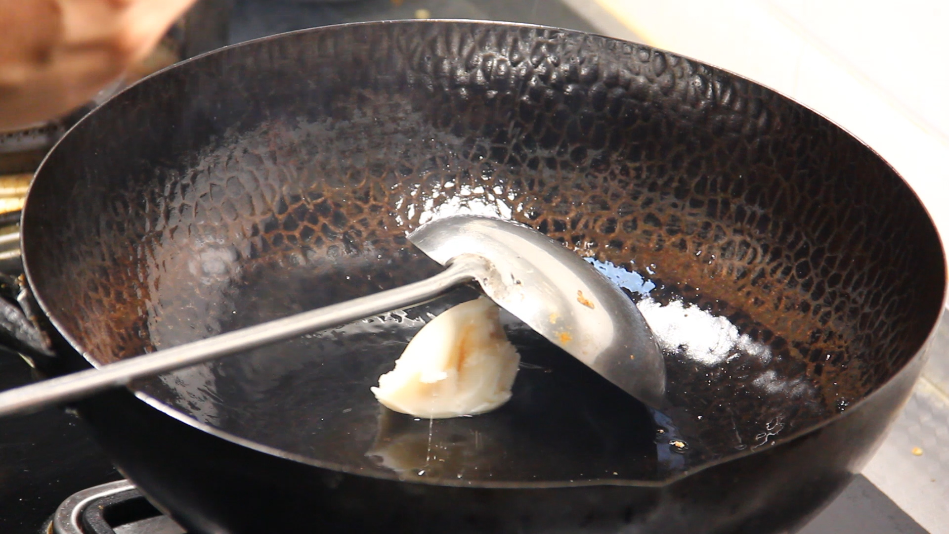 街边浇汁豆腐摆摊做法,浇汁豆腐夜市摆摊赚钱吗