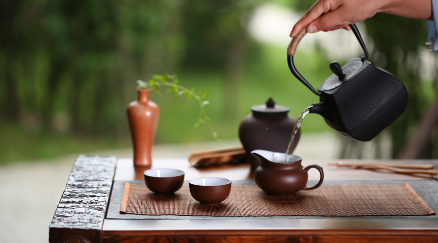 老子：一个人，能够具备这两种能力，两种智慧，人生没有烦恼