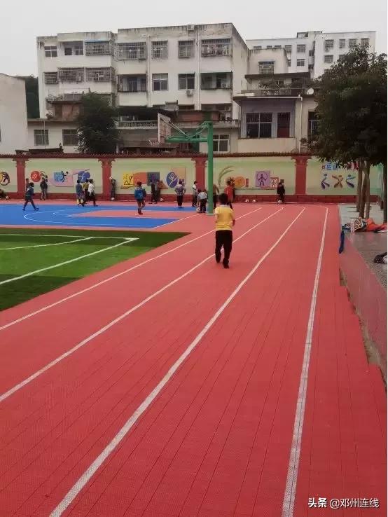 邓州市城区二小足球比赛,邓州校园足球比赛