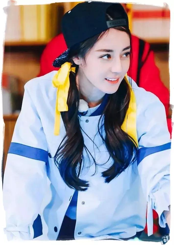 别再披头发了这3款扎发才好看,半披长发怎么扎好看