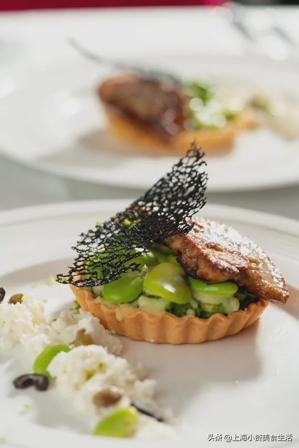 武康大楼和思南公馆哪个好,对比上海与武汉的武康大楼