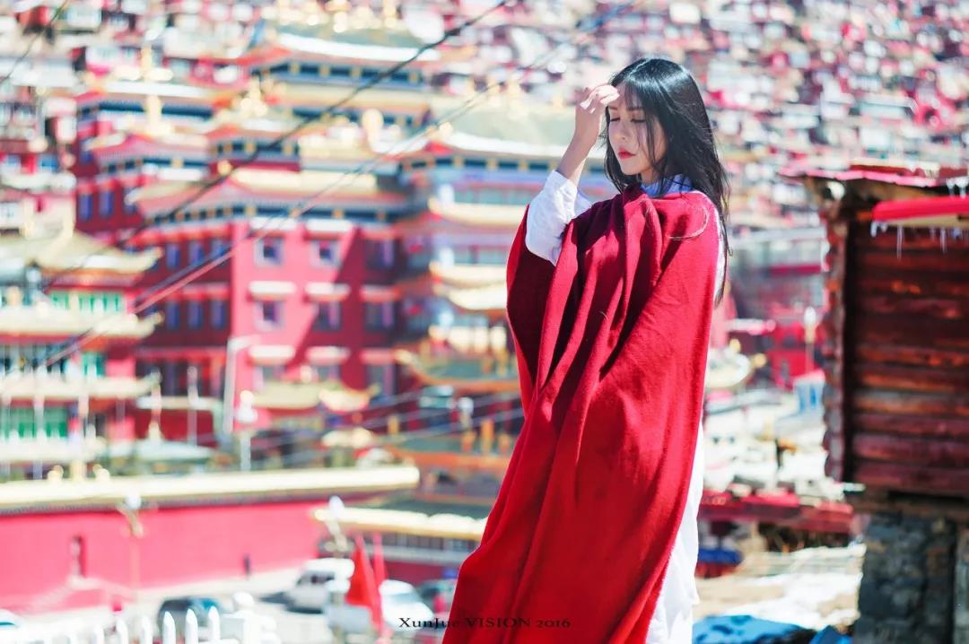 一个被上帝偏爱的地方,一个被上帝遗弃的城市