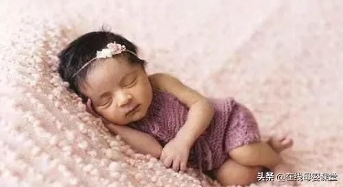 宝宝必须抱一下才睡,宝宝必须抱着睡一放下就哭