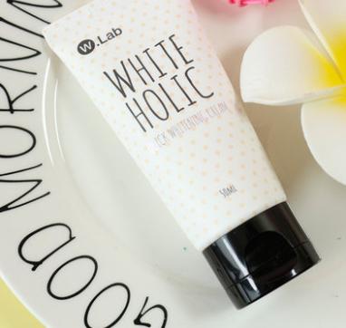 夏天不想化妆又怕素颜平价素颜霜,不化妆只用这款素颜霜一抹变美