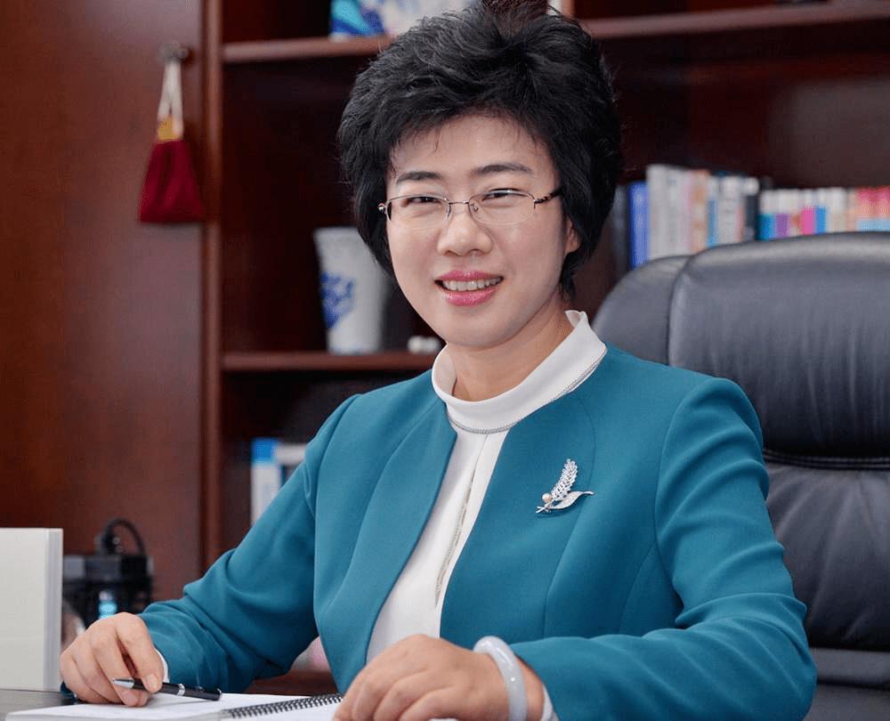 山东最年轻的女首富,山东80后新晋女首富姓名