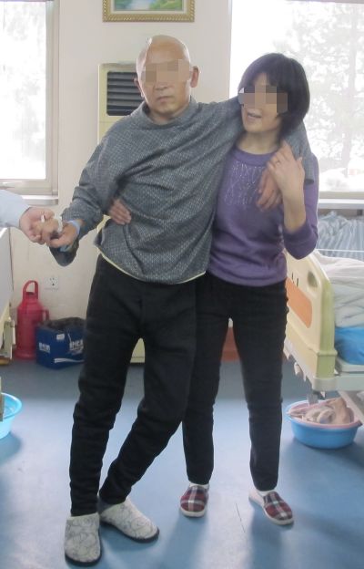 脑外伤开颅手术后脑积水,脑外伤手术后脑脊液鼻漏怎么治疗