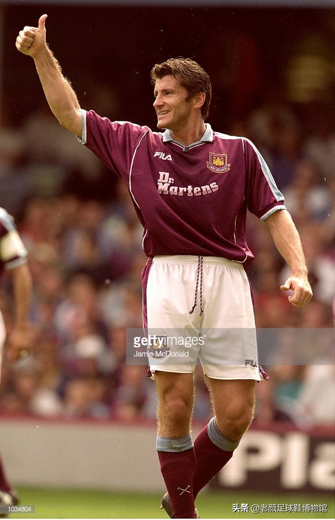 被足球做空的意大利品牌,却给了韩国人和安踏发财的机会