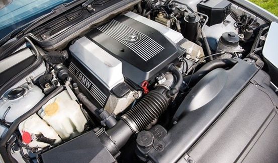 当年的百万豪车如今只要12万,外观低调不能惹的车老款豪车