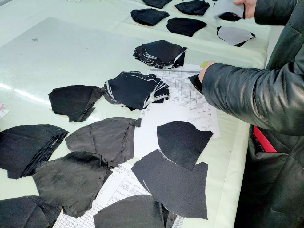 大国良企！这些捐款的服装企业，出手大方！