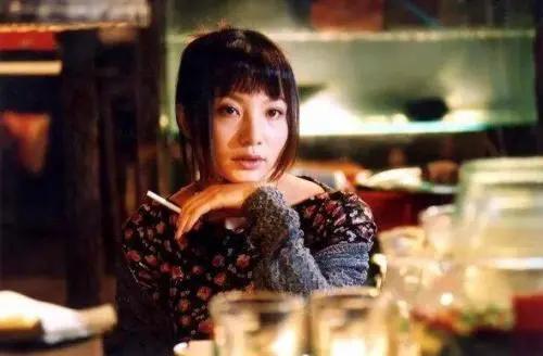 51岁陶虹风波后现身,47岁陶虹婚姻状况