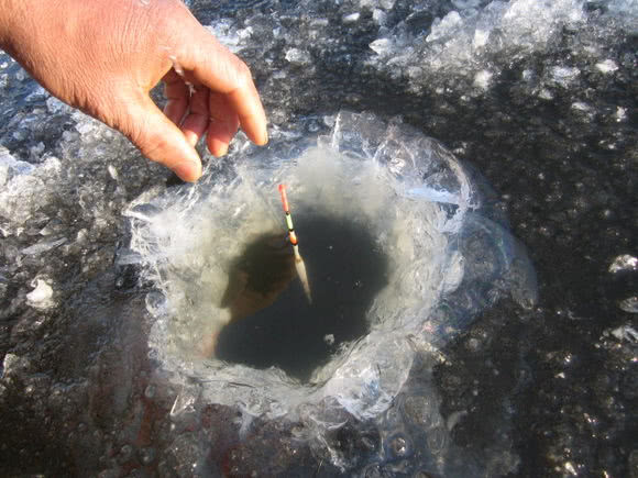 冰钓的十大技巧,冬季北方冰钓的八大禁忌