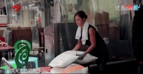 罗拉是最美搬运工吗,香港最美搬运工罗拉结婚没