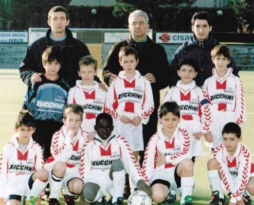 隐秘的角落坏小孩原型,隐秘的角落坏小孩舞台剧